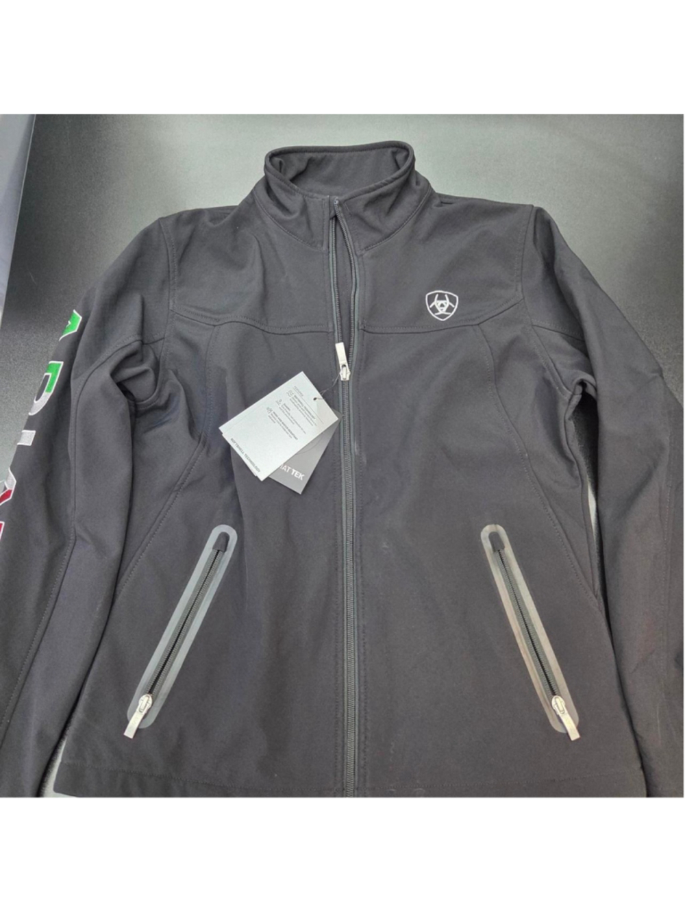 Ariat Women’s AriatTEK Black Softshell Jacket Mexico Flag NWT Medium #1501

Shar